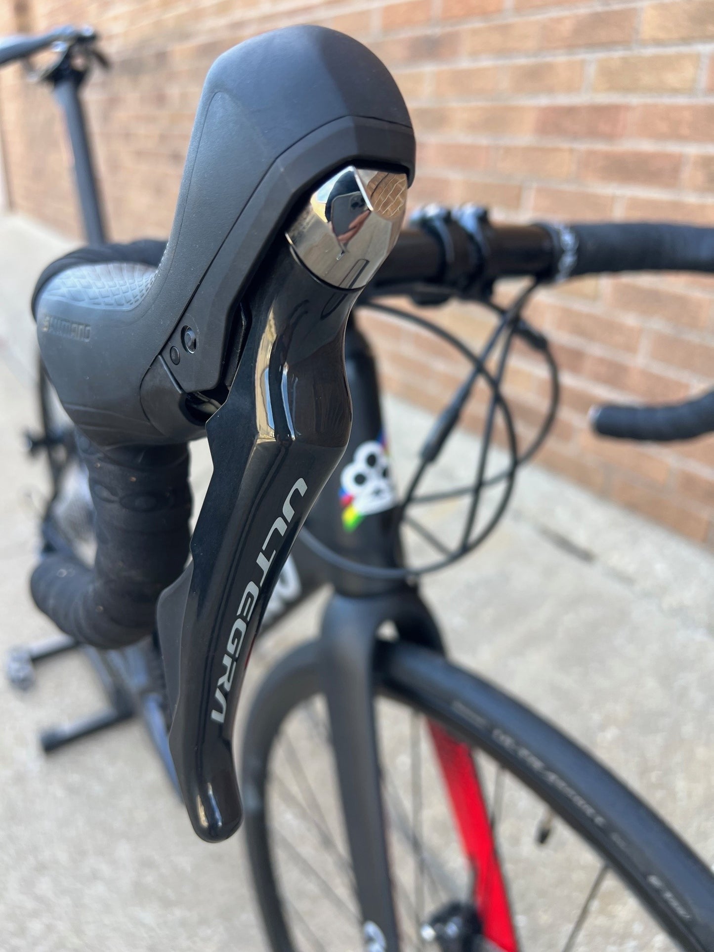 Colnago V3 Shimano Ultegra 8020 11 Speed Disc Brake Carbon Road Bike MKRD Black & Red 52s