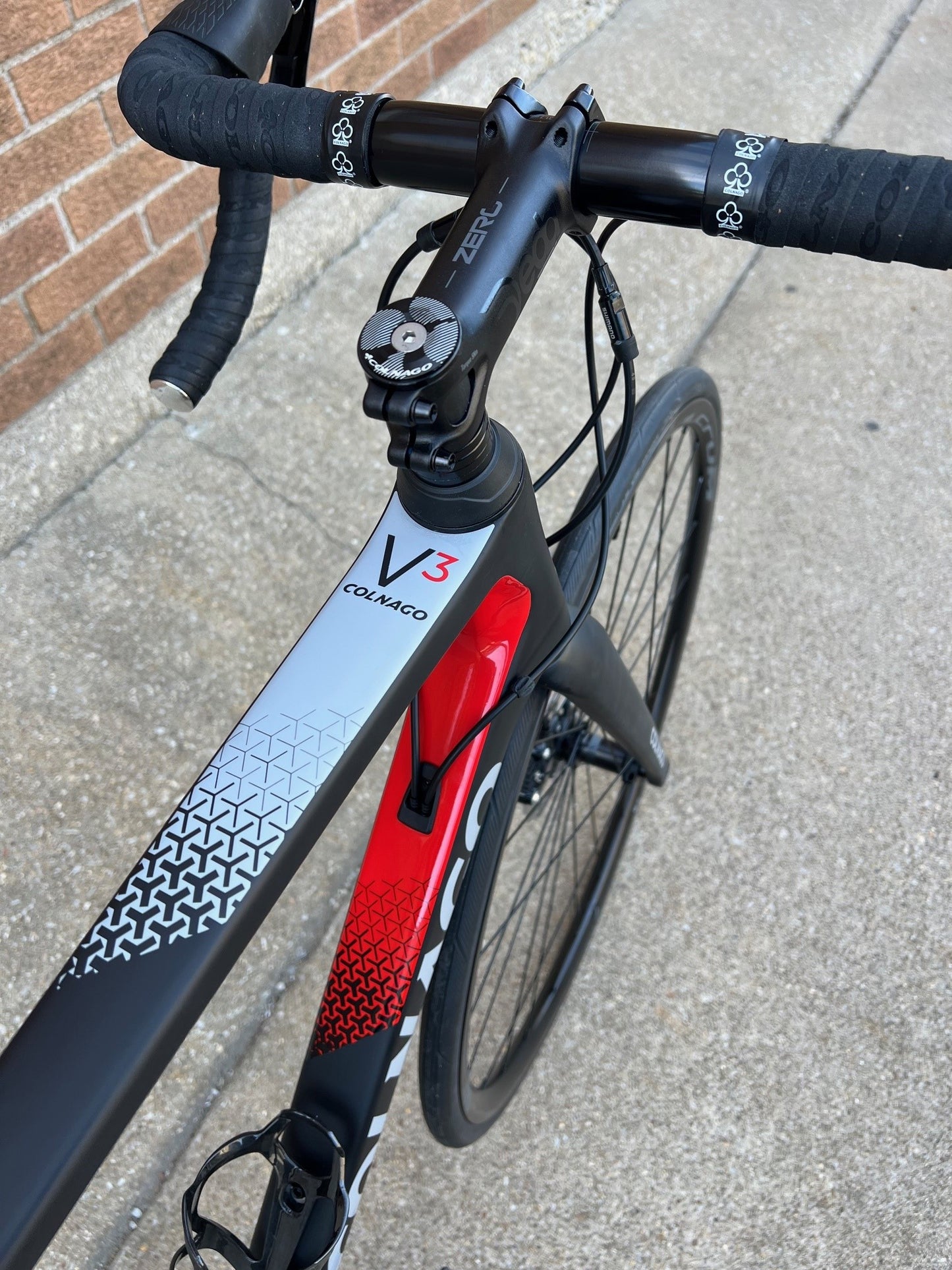 Colnago V3 Shimano Ultegra 8020 11 Speed Disc Brake Carbon Road Bike MKRD Black & Red 52s