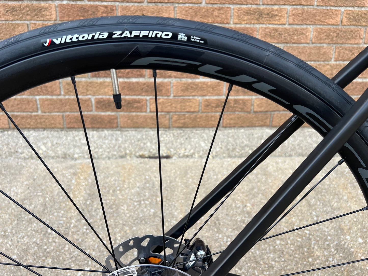 Colnago V3 Shimano R8020 Ultegra 11 Speed Disc Brake Road Bike MKBR Black & Red 50s