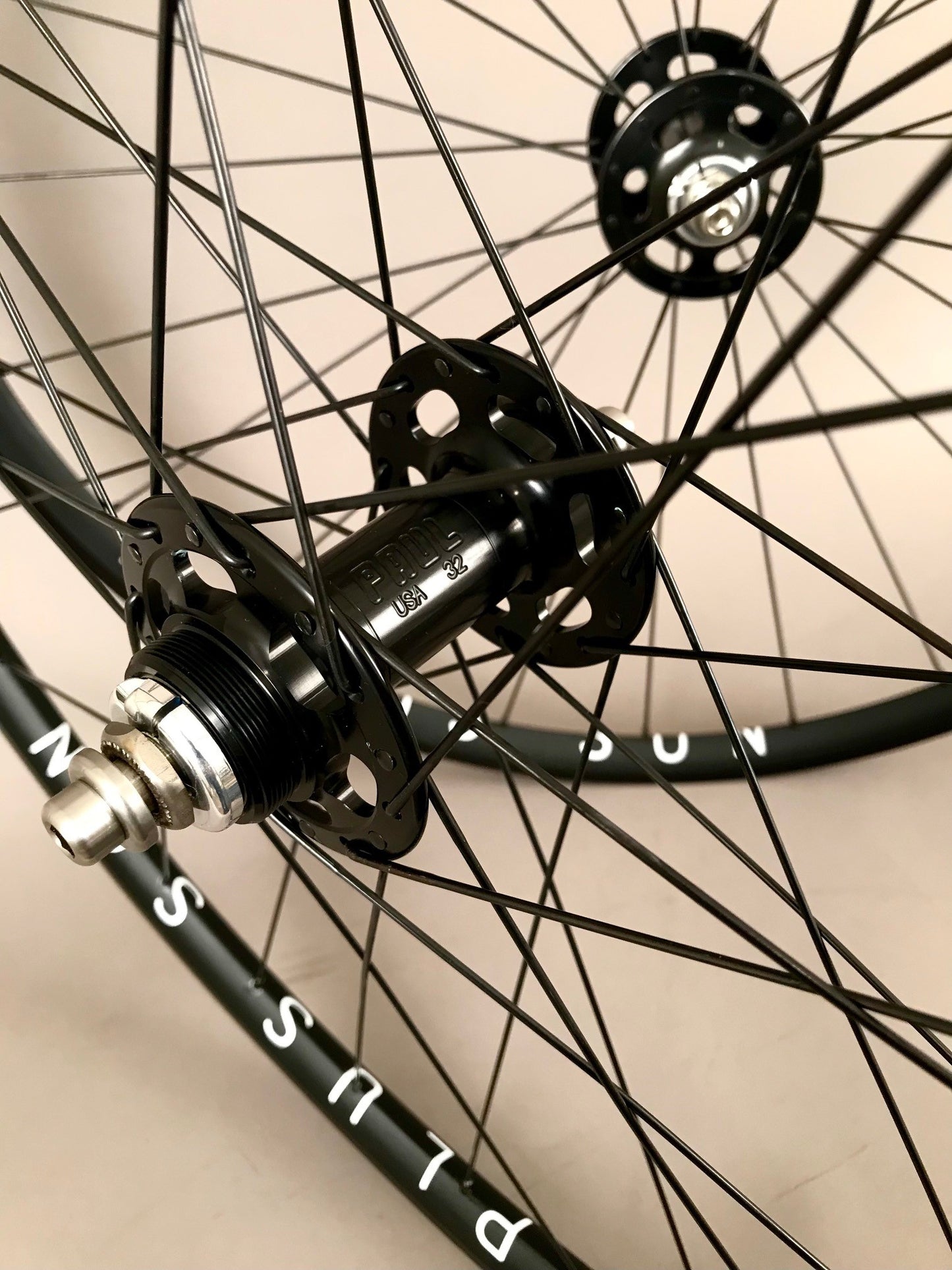 H + Plus Son Archetype Paul Hubs Track Fixed Gear Wheelset 32 24