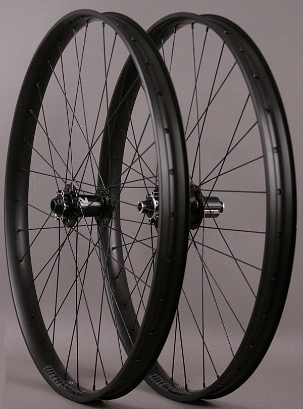 WTB SCRAPER i40 TCS 650B 27.5 Wheelset Novatec Convertible Hubs