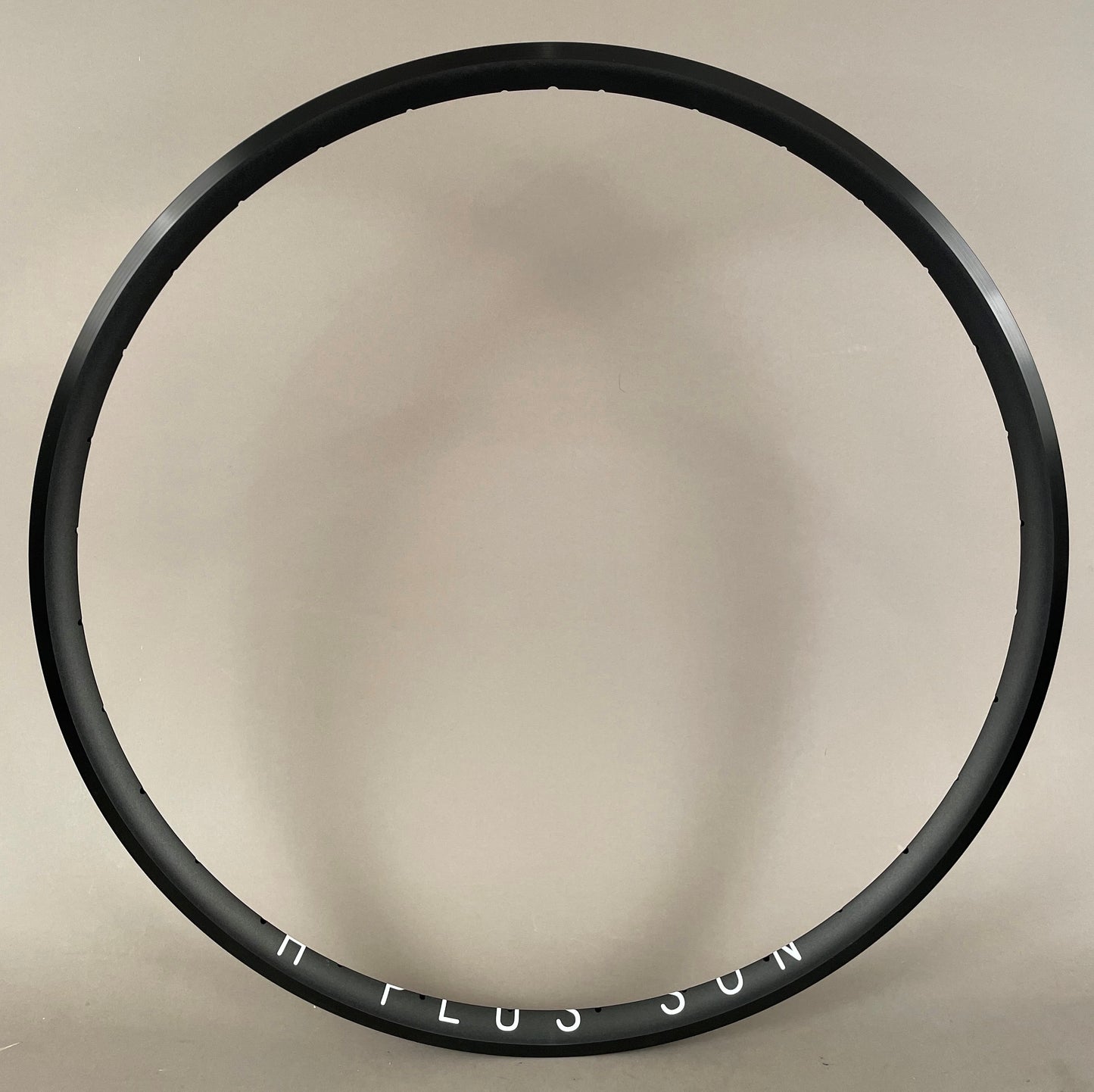 H Plus Son Archetype Black 32 Hole Rim-Each