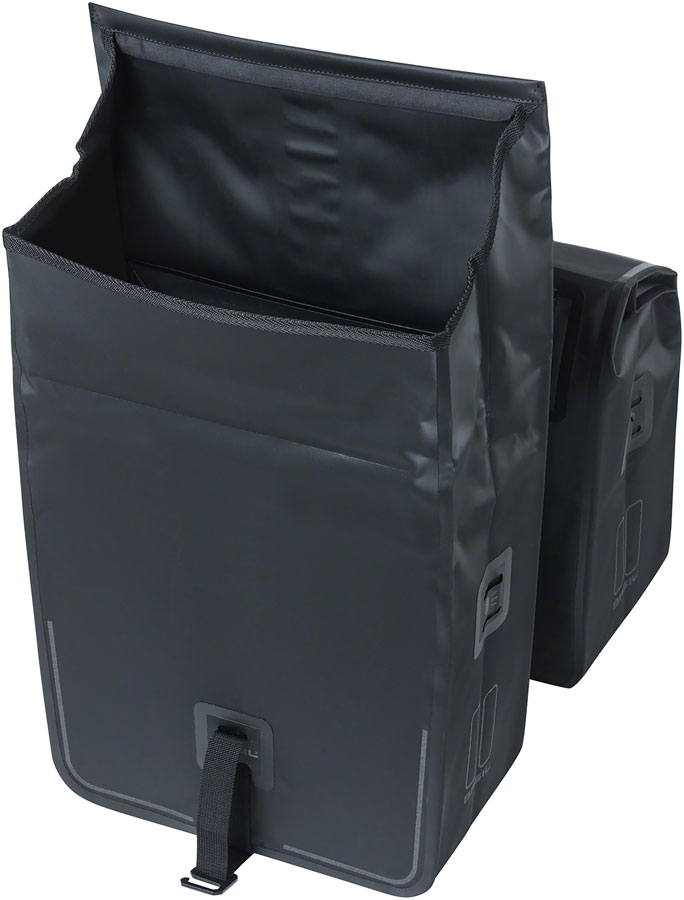 Basil Urban Dry Double Panner - 50L, Black