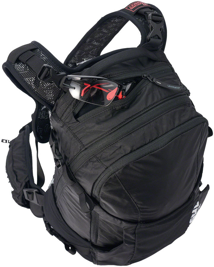 USWE Shred 25 Hydration Pack - Carbon Black