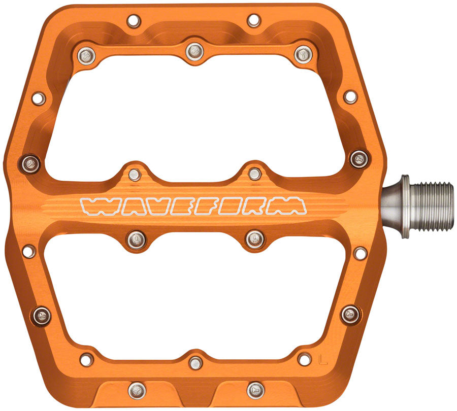 Wolf Tooth Waveform Pedals Flat/Platform Pedals 9/16" Orange