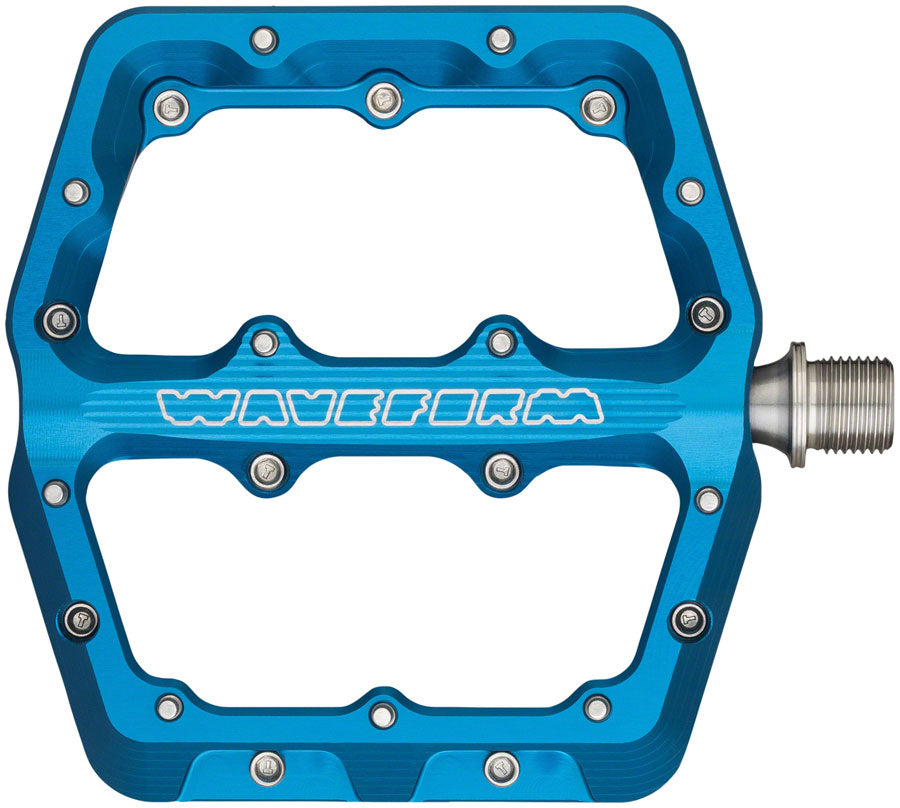 Wolf Tooth Waveform Pedals Flat/Platform Pedals 9/16" Blue
