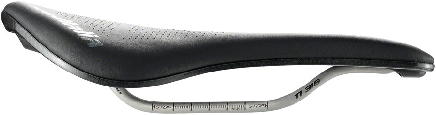 Selle Italia Novus Endurance TI 316 Superflow - Small Comfort Saddle Black