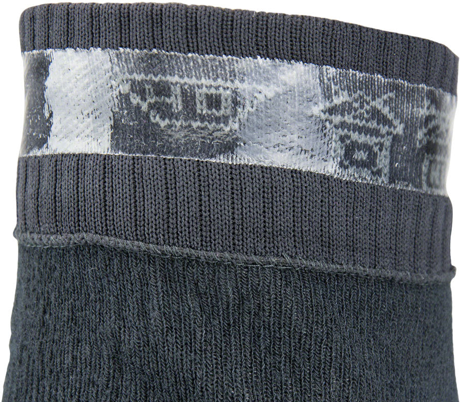 Sealskinz Waterproof Warm Weather Mid Length Sock with Hydrostop - 5 inch, Black/Gray, X-Large