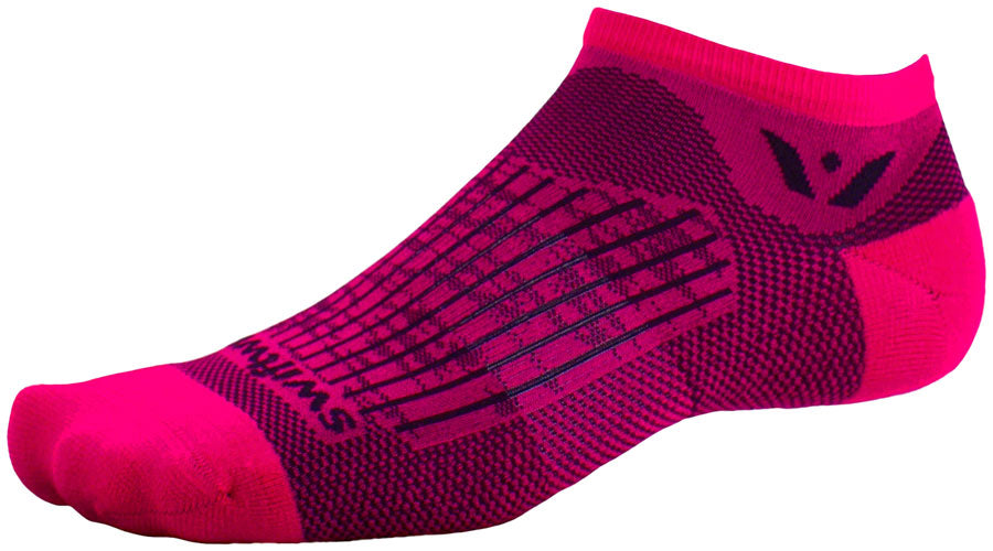 Swiftwick Aspire Zero Socks - No Show, Bolt Fuschia Black, Medium