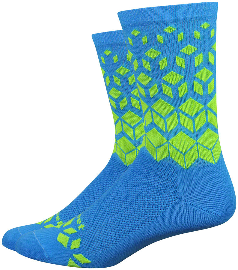 DeFeet Aireator Barnstormer On The Rocks Socks - 6 inch, Barnstormer Blue/Hi-Vis Yellow, Small