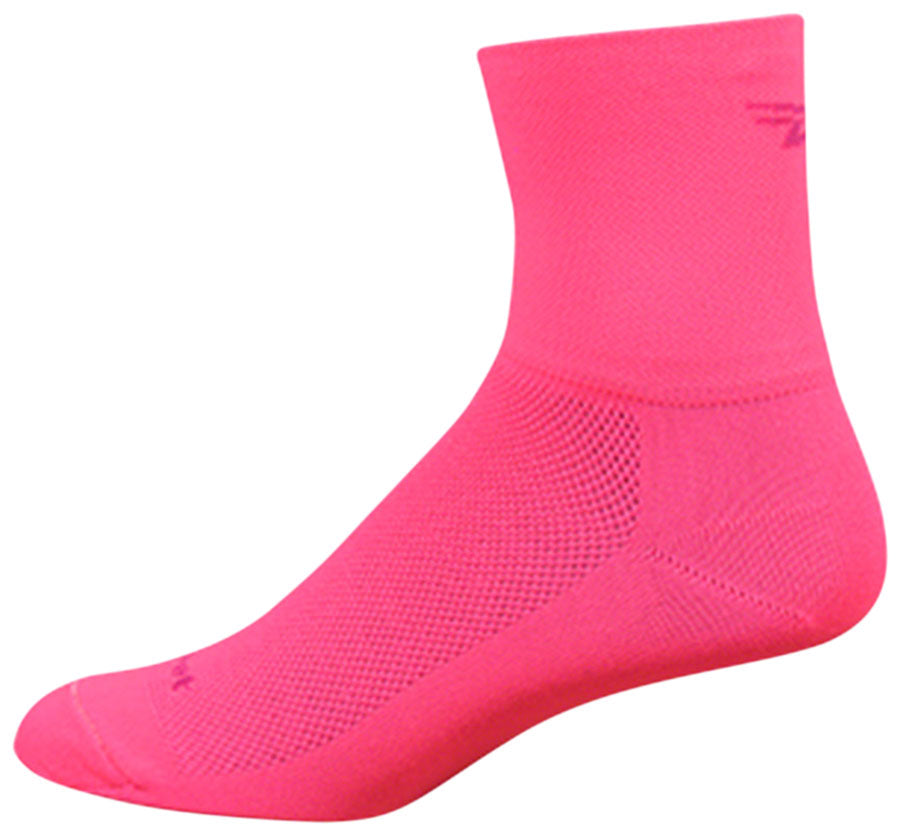 DeFeet Aireator D-Logo Socks - 3 inch, Flamingo Pink, X-Large
