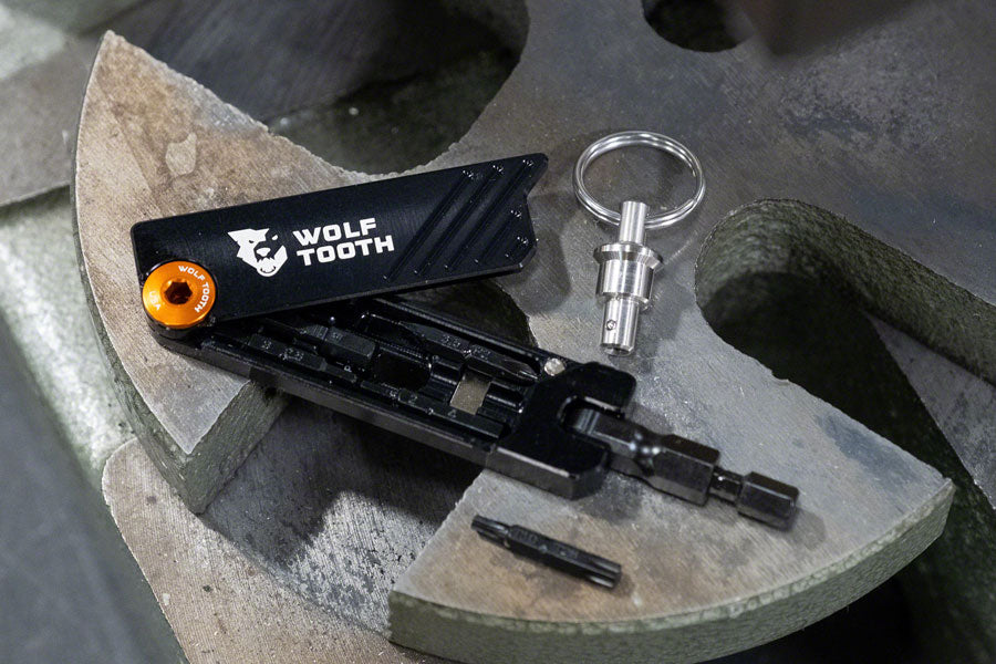 Wolf Tooth 6-Bit Hex Wrench Multi-Tool with Keyring - Purple