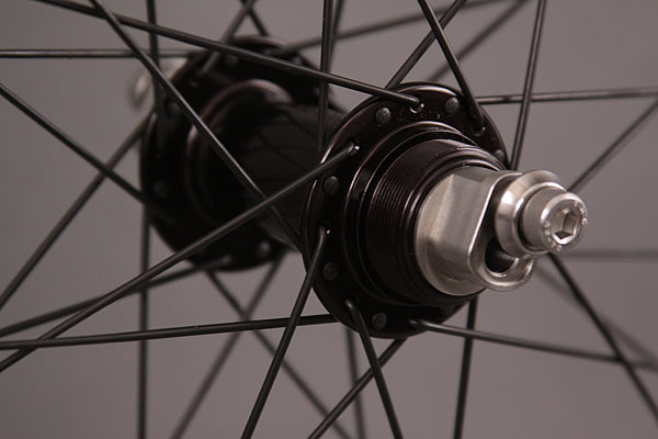 White Industries Eno Eccentric hub Black Mavic Open Pro wheel