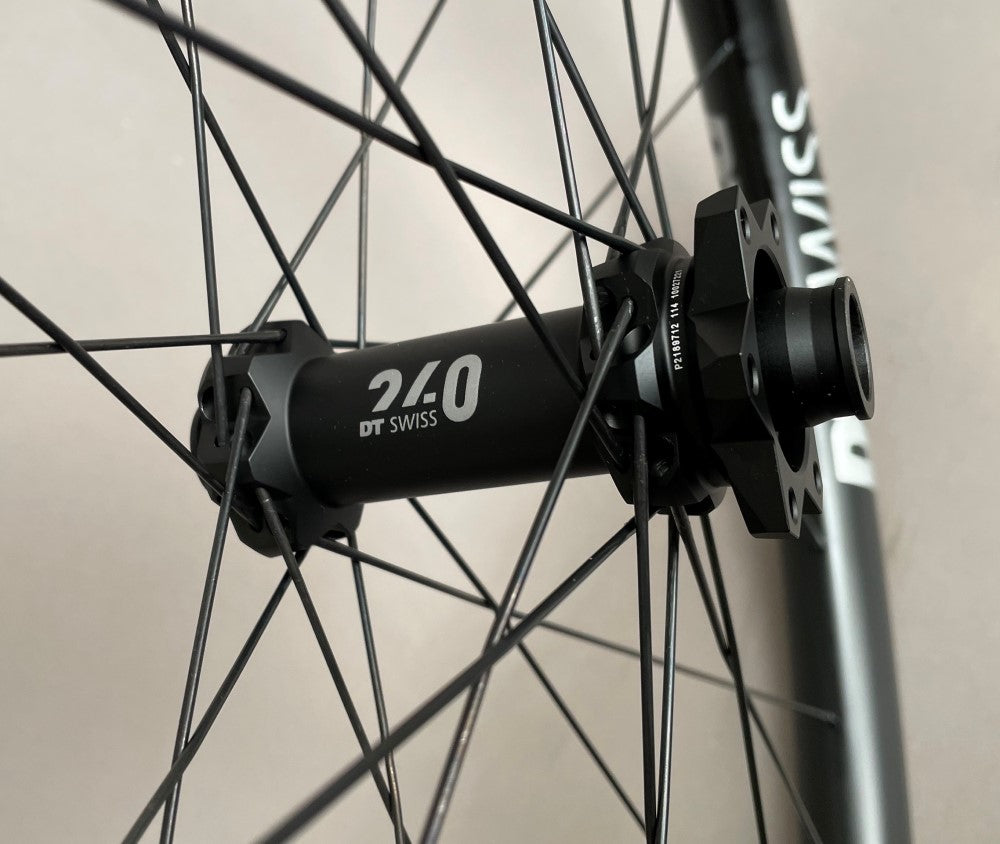 Carbon hubs online mtb