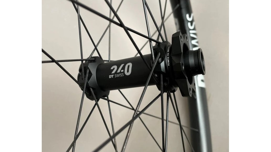DT SWISS 240 HUBS EXC 1501 Carbon 650b Mountain Bike Wheelset Boost OEM