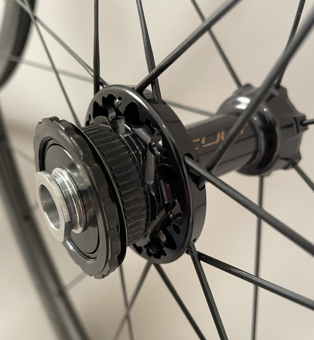 Disc brake deals road wheelset