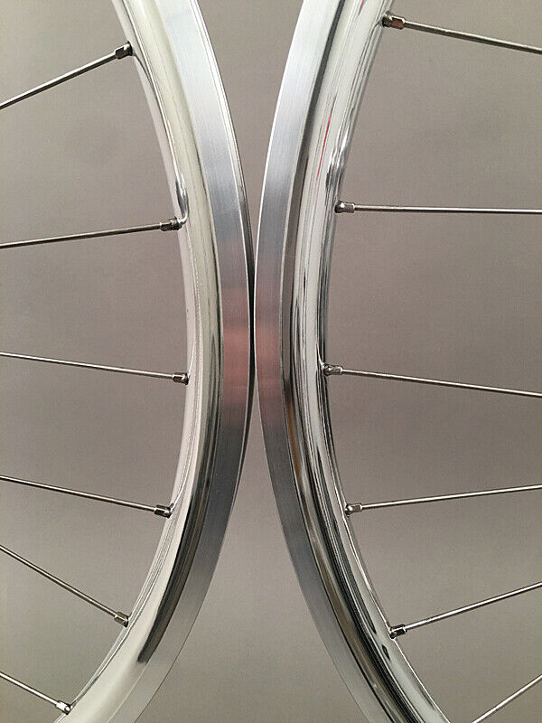 H + Plus Son Silver Archetype w/ 36h Suzue Track Hubs Wheelset