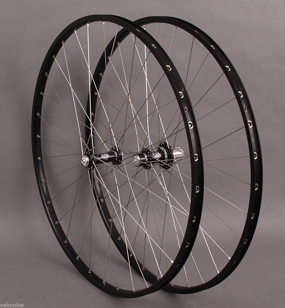 H + plus Son TB14 Black White Industries T11 hubs Wheelset – Velo Mine