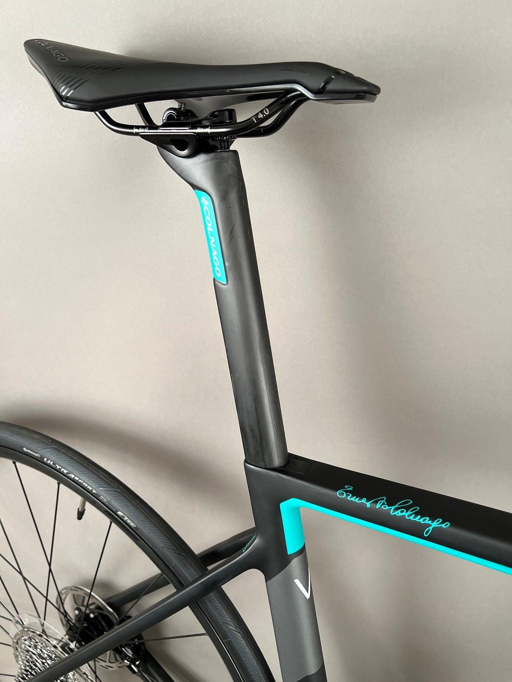 Colnago V3 Disc Brake Carbon Road Bike SRAM Rival AXS etap 52s